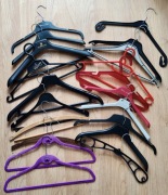 Wieszaki różnej wielkości na różne ubrania mix 20 sztuk