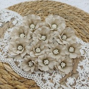 Kwiaty z tkaniny ręcznie robione A50