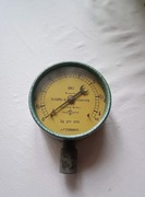 Manometr z roku 1917.  Szkło bez pęknięć.