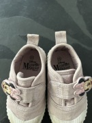 Buciki kryte dziewczęce Minnie Mouse - trampki Cool Club rozmiar 21