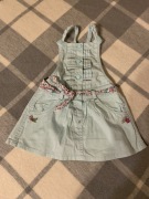 Sukienka na ramiączkach 92