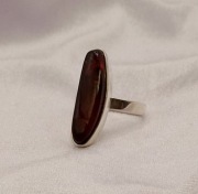 Pierścionek Srebro i Bursztyn