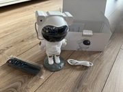 Lampka astronauta projektor gwiazd