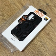 Etui UAG Monarch Pro do iPhone 17, czarne, MagSafe, nowe, kevlar