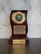 LKS Gorce Kamienica statuetka okolicznościowa 60-lecie woj. małopolskie