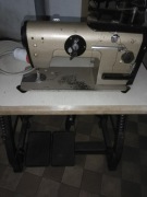 Przemysłowa maszyna do szycia TEXTIMA