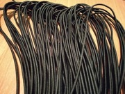 Gumka czarna okrągła fi 2 mm, 110 cm