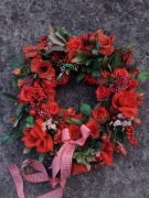 Wianek ze sztucznych kwiatów całoroczny