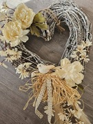 Wianek wiklinowy na drzwi. Ozdoba nad kominek. Wiosenna dekoracja boho