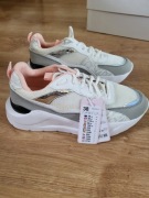 Nowe sneakersy marki Deezee rozmiar 38