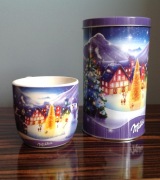 Kolekcjonerski zestaw świąteczny Milka – Puszka + Kubek (edycja zimowa)