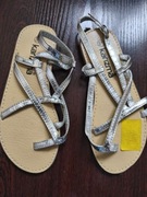 Sandałki nowe sklep 79 zł srebrne dla młodej rozmiar 31 karizma 