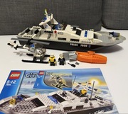 LEGO City 7899 - Motorówka policyjna, komplet z instrukcją i silnikiem