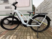 Cube KATHMANDU HYBRID ONE 800 polarwhite´n´black 28" 800 Wh Trapez
