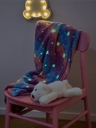 Koc świecący w ciemności w gwiazdki 130 x 160