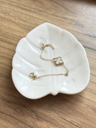 Złota bransoletka z masą perłowa kwiatek kwiatuszek 585