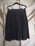 Spódnica H&M rozkloszowana z kieszeniami, rozmiar 40. haft czarna