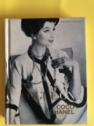 Vogue On COCO CHANEL. Cosgrave Bronwyn