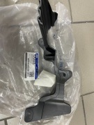 Uchwyt Nadkola Prawy przód LJ7Z-16G554-A Ford Bronco Sport 2021