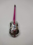 Stara bombka, skrzypce