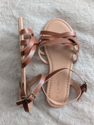 Nowe brązowe eleganckie buty sandały Kids Collection 33