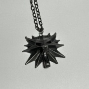 Naszyjnik Wiedźmin Szkoła Wilka Andrzej Sapkowski SZARY CZERWONE OCZY