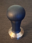 Tamper ubijak do kawy Delonghi Dedica EC685