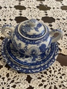 porcelanowa zastawa herbaciana 