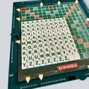 Zapasowe Literki Litery Kostki Scrabble Travel 1997 PL komplet 100 sztuk