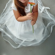 Sukienka dla dziewczynki rozmiar 116-128cm