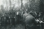 Zdjęcie żołnierze dywizji SS Nord w czasie wolnym Finlandia akordeon