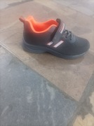 ADIDASY CHLOPIECE NA RZEPY