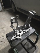 MERCEDES C-KLASA W205 WSPORNIK OKULAR LEWY MOCOWANIE LAMPY A2056221600