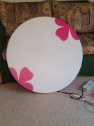 Kaseton led z regulowaną intensywnością świecenia