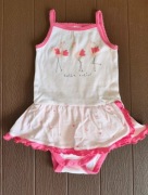 1. Letnie body sukienka różowo białe rozmiar 80