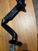 Uchwyt do monitora ISY IMA-2000 – ramię biurkowe | regulowane