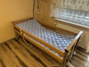 Łóżko rehabilitacyjne / pielęgnacyjne + materace