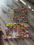 Giga zestaw kolekcjonerski MojiPops 102szt i 24 domki