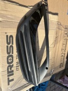 Kratka zderzaka lewa Opel Insignia B Czarny Chrom 39137920