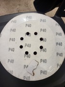 Papier ścierny na rzep z otworami 225mm P40