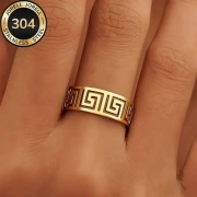 Obrączka pierścionek z motywem VERSACE