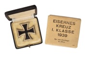 Krzyż żelazny 1 klasy w pudełku i kartoniku