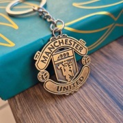 Brelok Manchester United Premier League Old Trafford Metal Brąz