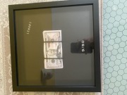 Obraz 21 wieku z plikiem pieniędzy