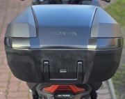 Kufer centralny 45L czarny Honda Forza 350 jak nowy, gwarancja