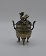 Kadzielnica smok (2) 6,4x4,9 cm