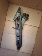 Lewarek samochodowy, opel 