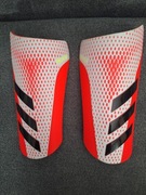 Ochraniacze piłkarskie adidas predator rzadkie