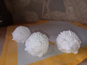 Jeż Jeżyki figurki dekoracje gipsowe do malowania 2.75 zł sztuka