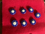 GUZIKI ozdobne,plastik,stopka,średnica 20mm,sztuk 7-stan idealny